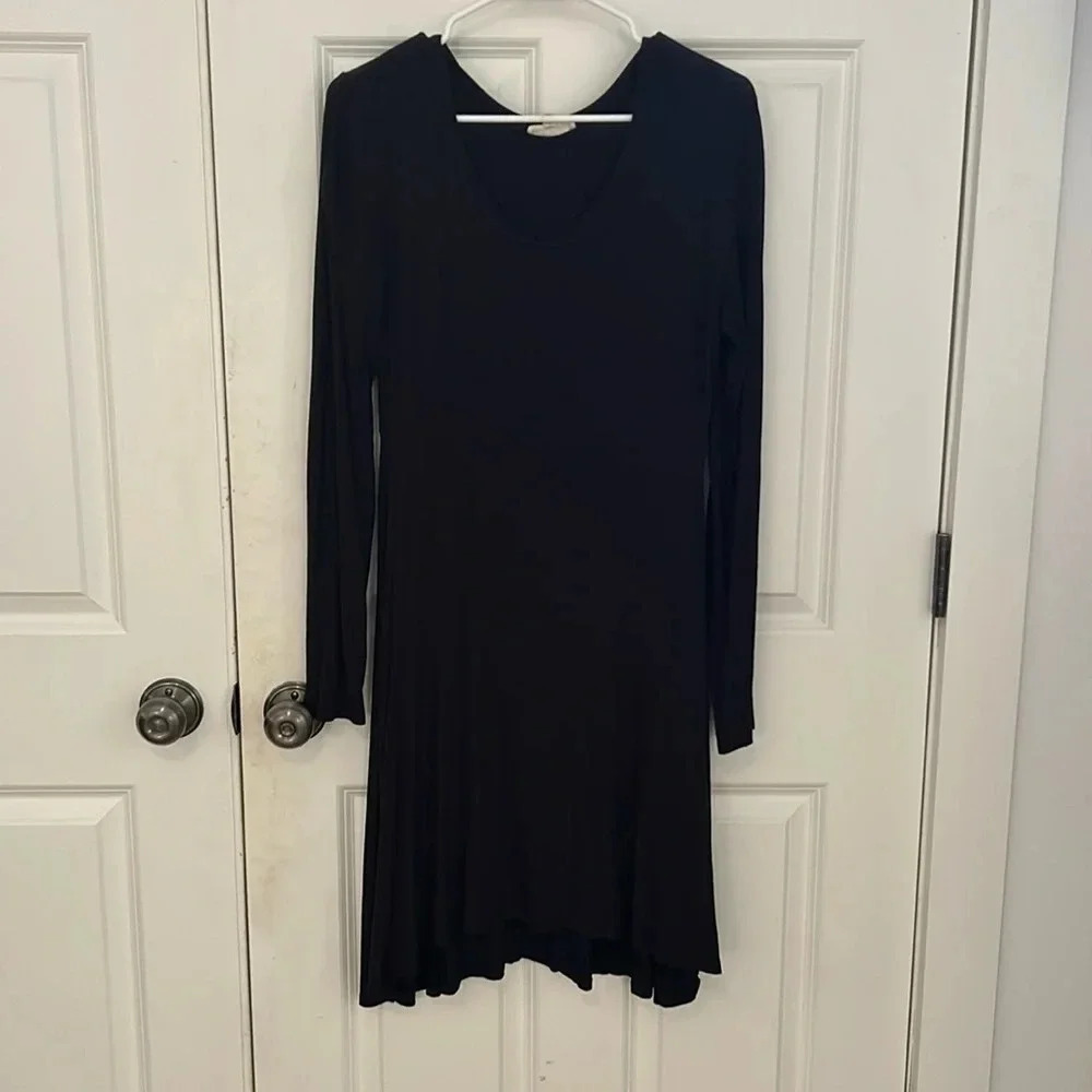 Rolla Coster black dress size large long sleeve scoopneck casual dress